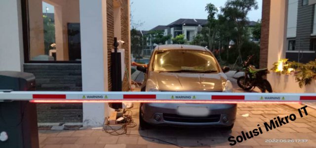 Podomoro Bandung Testing Palang pintu otomatis